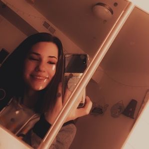 Meet your Posher, Aliya